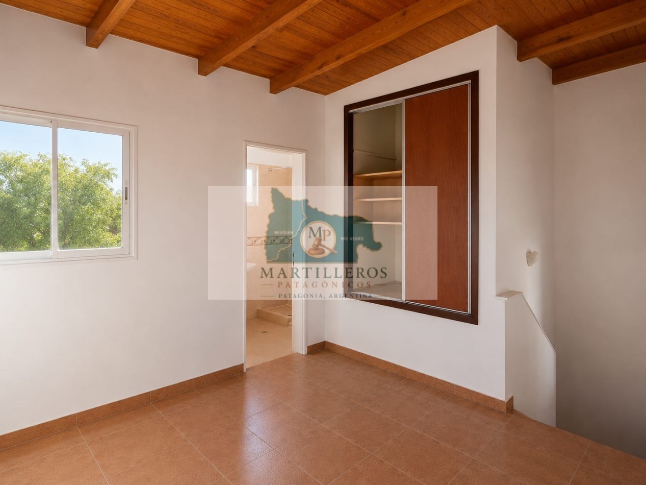 CASA + LOCAL EN VENTA