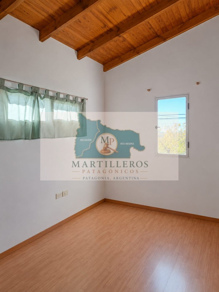 CASA + LOCAL EN VENTA