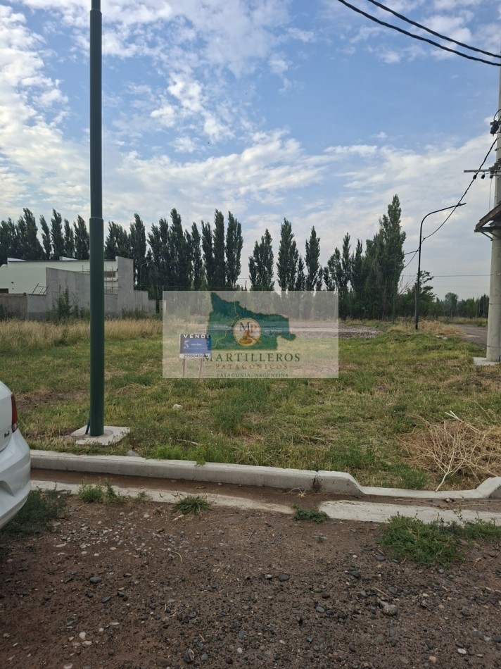 VENTA DE TERRENO EN ESQUINA
