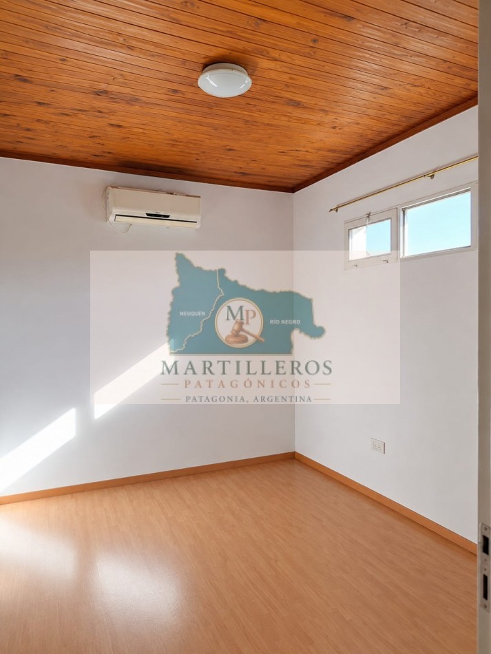 CASA + LOCAL EN VENTA