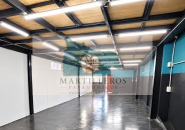 ALQUILER- LOCAL COMERCIAL CON ANEXOS